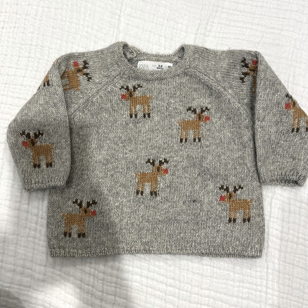 Zara Knit reindeer sweater